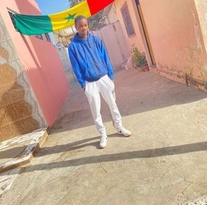 Meet your Posher, Idrissa